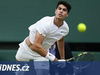 ONLINE: Djokovič versus Alcaraz. Obhájce ve finále bojuje proti legendě