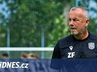 Po nezdaru na Euru snad fanoušci na fotbal v Čechách nezanevřou, věří Frťala