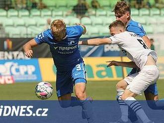 Karviná - Liberec 1:3, hosté prohrávali, pak si pomohli brejky i standardkou