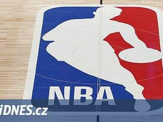 Boj o NBA: Amazon získal právo zaplatit půl bilionu, Warneři vyhrožují