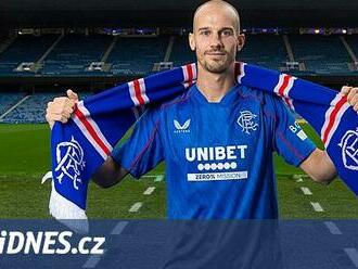 Fotbalový reprezentant Černý mění dres, z Wolfsburgu odešel do Rangers