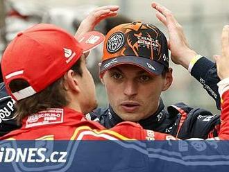 Deštivou kvalifikaci v Belgii ovládl Verstappen, ale první vyjede Leclerc