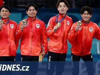 Japonští gymnasté vyhráli v Paříži olympijskou soutěž družstev