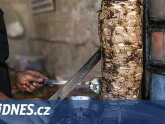 Turecko chce v EU registrovat pravý kebab. Němci jsou proti, už ho mají za svůj