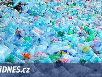 Shell odpískal recyklaci plastů. Plán byl příliš ambiciózní, vzkázal