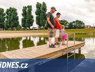 U Brna otevřeli povodňový park. Zadrží vodu, lidem nabídne i koupání a bruslení