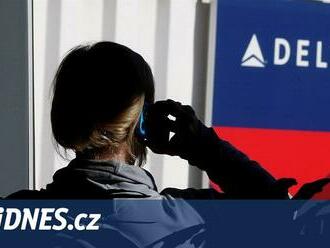 Dozvuky globálního kolapsu IT systémů. Delta Airlines musí stále rušit lety