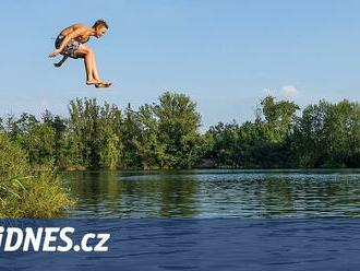 Teploty porostou, ve čtvrtek bude místy až 35 stupňů. Pak přijdou přeháňky