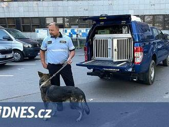 Muž, který zavražděnou pohřbil na dně přehrady, přijal u soudu vinu. Zabíjel kvůli autu