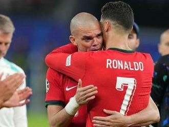 Dojímavý moment matadorov. Ronaldo zadržal slzy a utešoval súpútnika. Sme ako bratia, odkázal