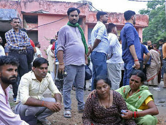 V Indii zahynulo pri náboženskom zhromaždení v tlačenici najmenej 107 ľudí