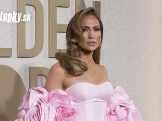 Jennifer Lopez oslávila 55. narodeniny po svojom: Sexi záberom poslala darček všetkým fanúšikom!