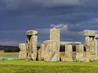 Prekvapivé rozhodnutie UNESCO: Stonehenge do zoznamu ohrozených pamiatok NEZARADIA!