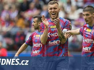 Fotbalový obránce Petrášek po návratu do Česka posílil Hradec Králové