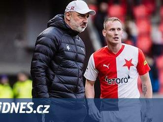 Slavia odletěla do Bruselu na předkolo Ligy mistrů bez Tomiče, fit už je Ševčík