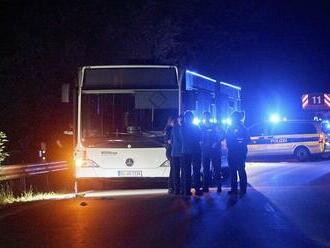 Žena v Nemecku pobodala v autobuse šesť ľudí