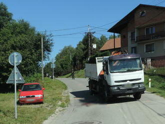 Tragédia na Kysuciach: Nákladiak zrazil 64-ročného chodca v Čadci