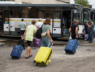 Prišla vojna, je to desivé. Musí sa to skončiť, tvrdia evakuovaní Rusi z Kurskej oblasti