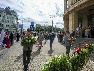 Fico: August 1968 pripomína, kam môže viesť politika jedného správneho názoru. Urobíme všetko pre budúcnosť bez cudzích tankov, povedal Pellegrini