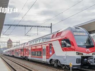 Železničná spoločnosť posilňuje kapacitu vlakov z Košíc do Mukačeva o ďalší vozeň