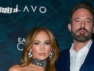 Ben Affleck pri svojej EX žiari šťastím: JLo podpíš ten rozvod... Fanúšikovia chcú návrat ku Garner!