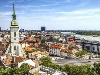 Počuli ste o tepelných ostrovoch? Má ich aj Bratislava! TU vám potečie z čela pot