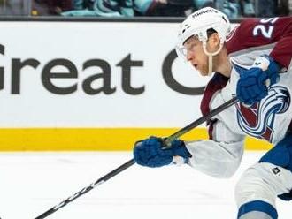 MacKinnon sa postavil za kritizovanú hviezdu Leafs: V NHL je jedným z najlepších