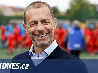 Českým klubům finančně pomůžeme, slíbil prezident UEFA po povodních