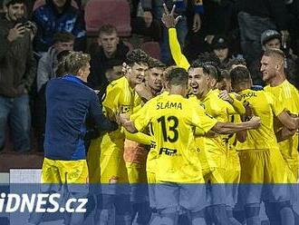 Sparta - Olomouc 2:3, úlet na Letné, mistra potopily obří kiksy obránců