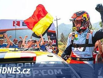 Asi karma, co? Ogier rýpal do rivala, pak mu chybou umetl cestu k prvnímu titulu