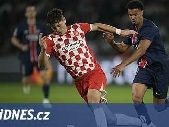 Sprint s Dembélém, nůžky i chvála ze všech stran. Krejčí v základu oslnil