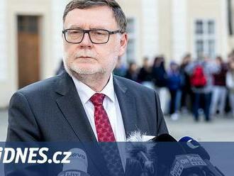 Minus 175,8 miliardy. Ministerstvo financí oznámilo, jak stát letos hospodaří