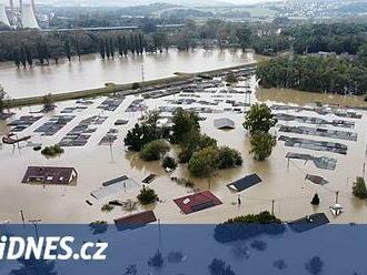 Kraj připraví náhradní ubytování pro vytopené. Část lidí je stále bez proudu