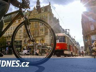 Tramvaje se v sobotu po třech měsících vrátí na pražské Václavské náměstí