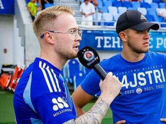 Surový útok na hlas z Tehelného poľa. Hlásateľ Slovana skončil v nemocnici, musí ísť na operáciu