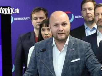 Chcú predčasné voľby! Demokrati spúšťajú zber podpisov na referendum o skrátení mandátu vlády