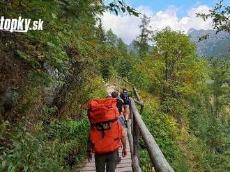 FOTO Horskí záchranári pomáhali zranenej turistke v oblasti Dlhého vodopádu