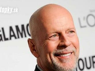 Vážne chorý Bruce Willis   sa po dlhom čase objavil na verejnosti: Takto dnes vyzerá legendárny herec!