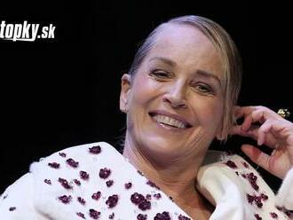 Slávna Sharon Stone   neprestáva prekvapovať: Fanúšikom ukázala postavu v plavkách!