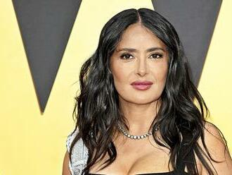 Salma Hayek oslávila 58 rokov v sexi bikinách: Exotická kráska rokmi napohľad mladne!