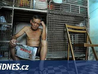 Hongkong bojuje s byty o velikosti krabice od bot. Nové předpisy čelí kritice