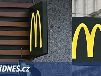 Aktivista Starbuck přemohl i  McDonald’s. Řetězec omezí plány na diverzitu