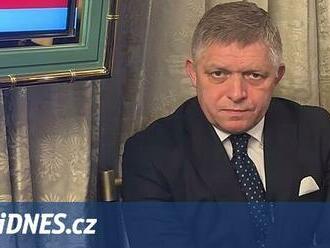 Kde je Fico? Prezident ví, ale nepoví. Lidé jej vystopovali v luxusním hotelu