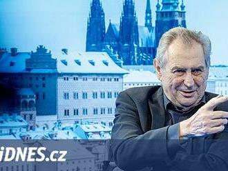 Fiala zničil tuto zemi, Pavel je loutka vládnoucí moci, říká v Rozstřelu Zeman