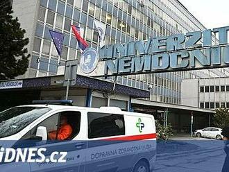 Kolaps slovenských nemocnic se nekoná. Lékaři odvolávají své výpovědi