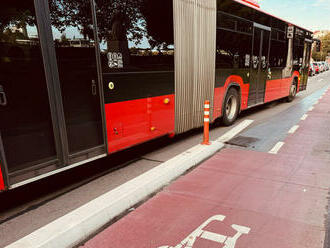 Bratislava odstráni betónové obrubníky na cyklotrase na nábreží